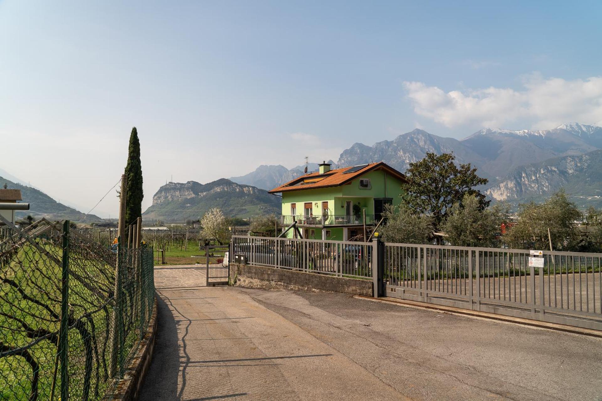 La Casa Nel Verde Арко Екстер'єр фото