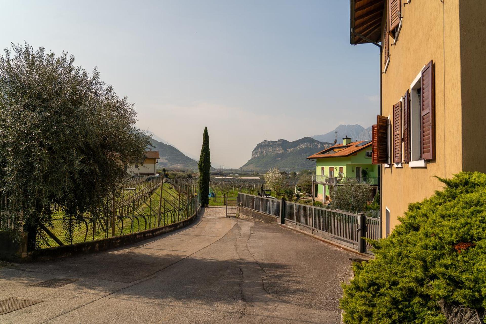 La Casa Nel Verde Арко Екстер'єр фото
